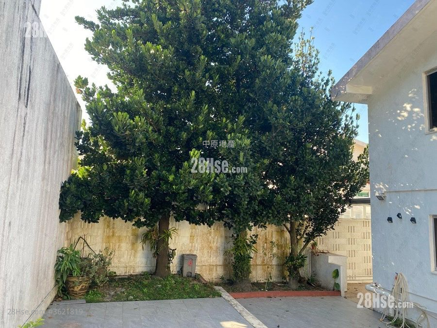 Hong Lok Yuen Rental 4 Bedrooms , 3 Bathrooms 2,121 ft² Hong Lok Yuen Rental 4 Bedrooms , 3 Bathrooms 2,121 ft²