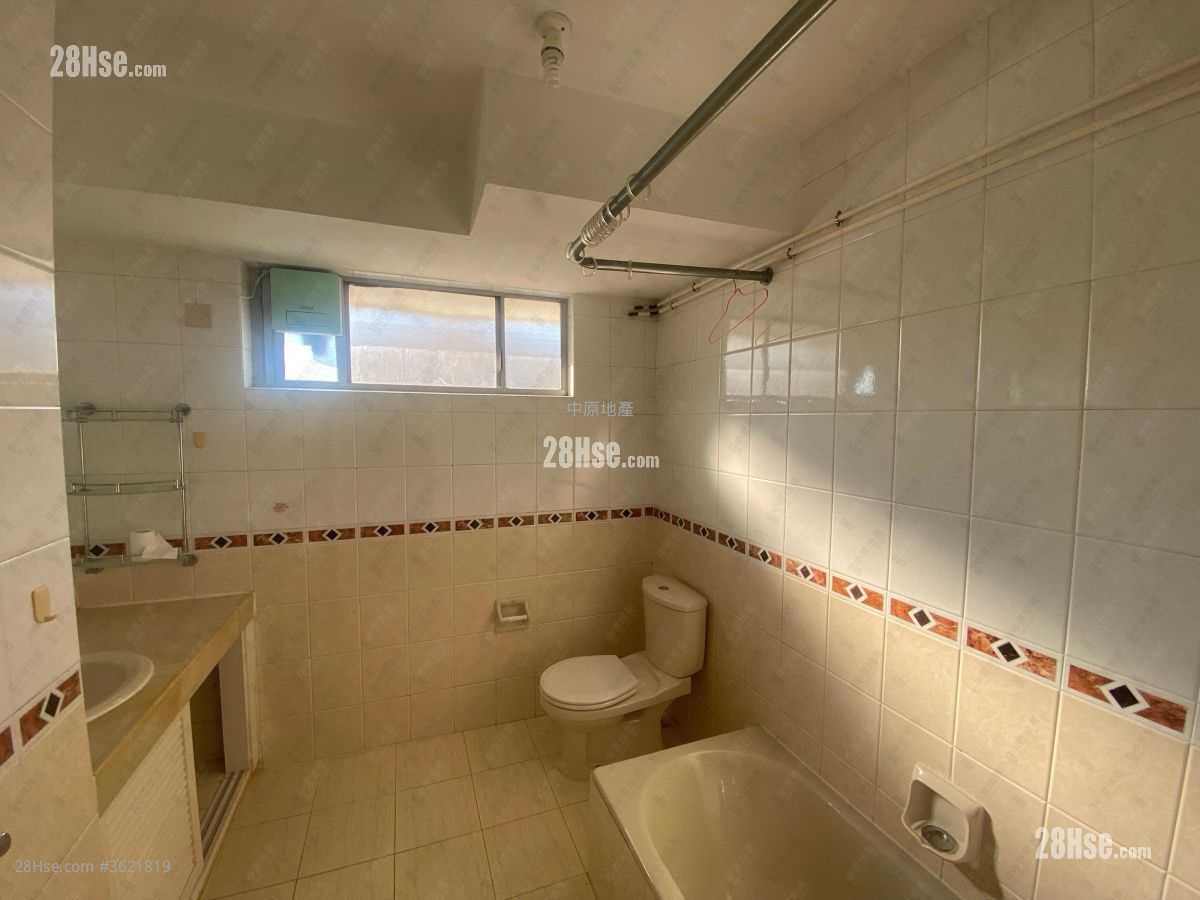 Hong Lok Yuen Rental 4 Bedrooms , 3 Bathrooms 2,121 ft² Hong Lok Yuen Rental 4 Bedrooms , 3 Bathrooms 2,121 ft²