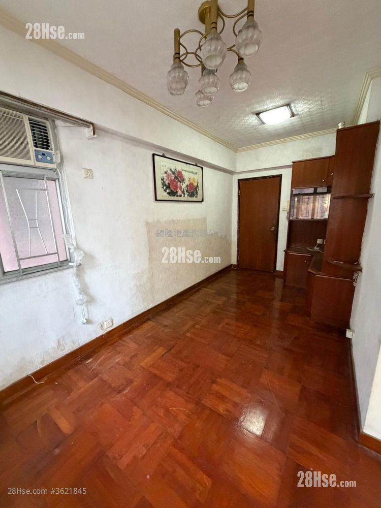 Yuet Ming Building Sell 3 Bedrooms , 1 Bathroom 501 ft² Yuet Ming Building Sell 3 Bedrooms , 1 Bathroom 501 ft²