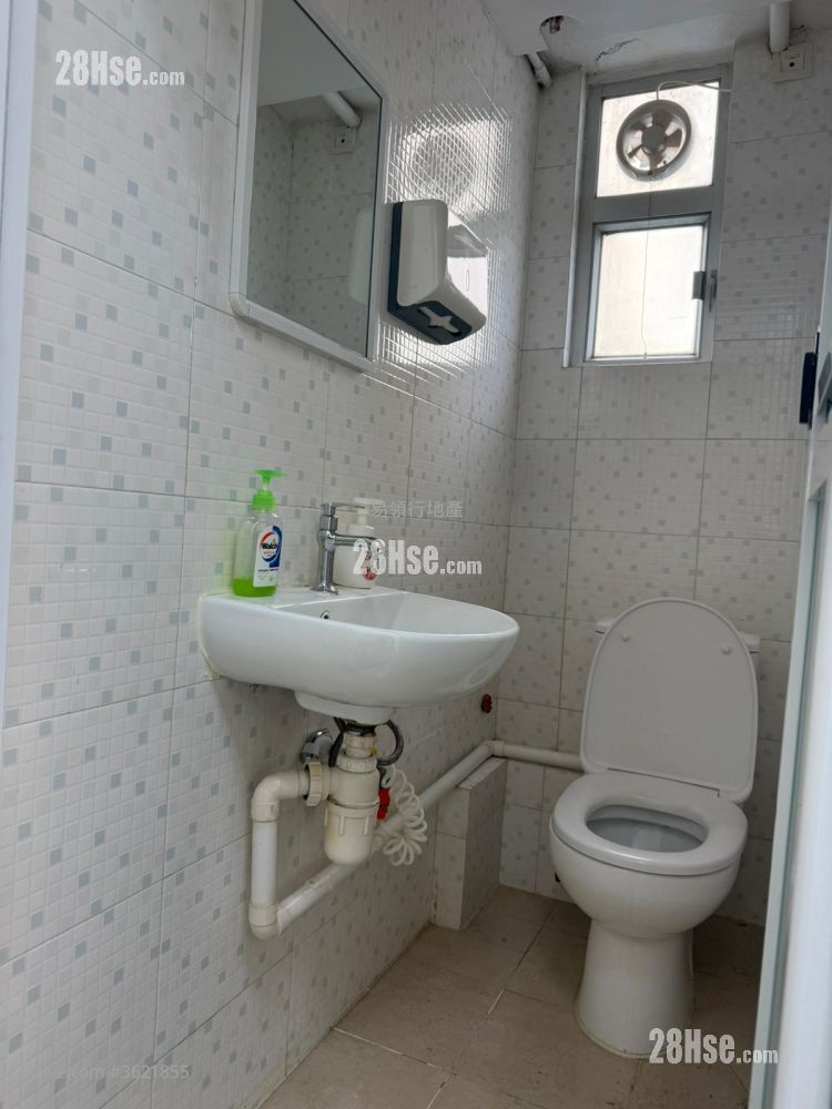 峰達工業大廈 租盤 1 廁所 峰達工業大廈 租盤 1 廁所