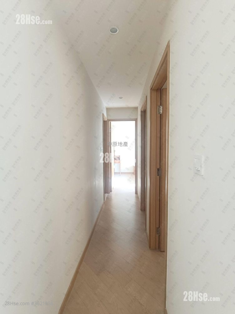 星堤 售盤 3 房 , 3 浴室 918 平方呎 星堤 售盤 3 房 , 3 浴室 918 平方呎