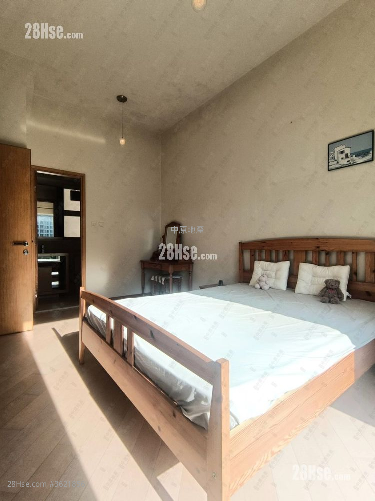 星堤 售盤 3 房 , 3 浴室 918 平方呎 星堤 售盤 3 房 , 3 浴室 918 平方呎