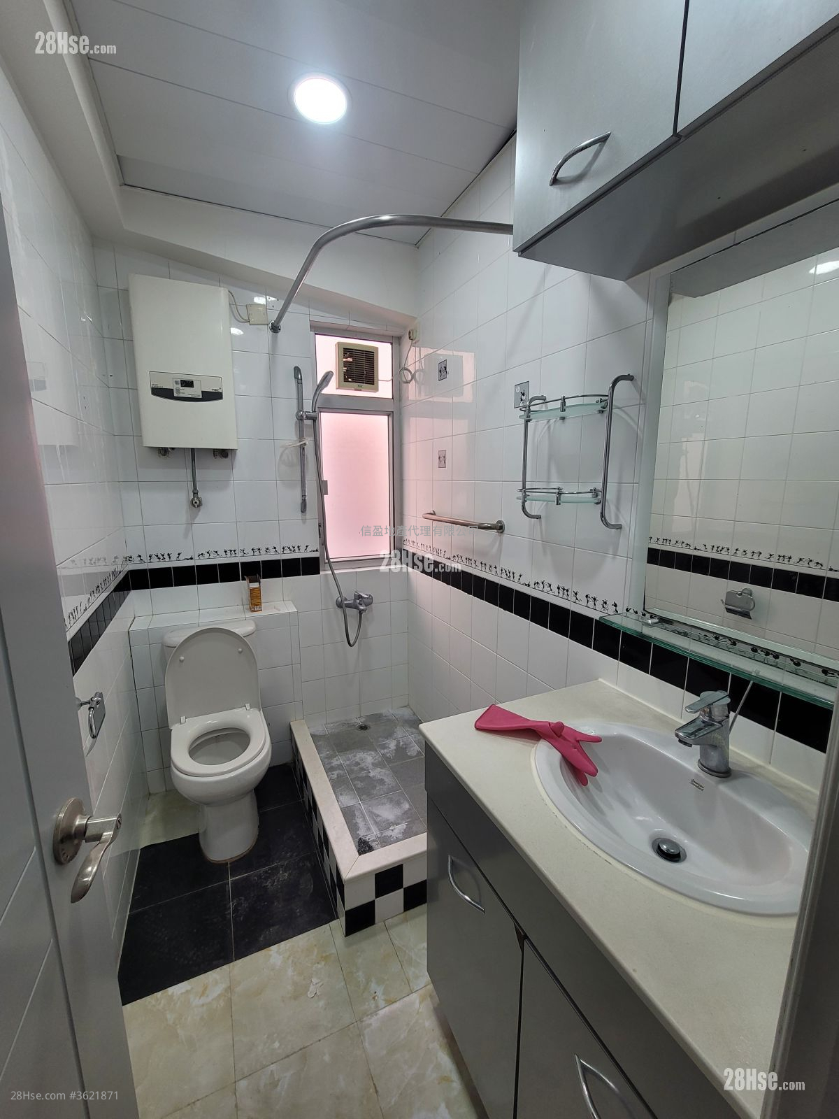 单幢楼房 租盘 2 房 , 1 浴室 418 平方尺 单幢楼房 租盘 2 房 , 1 浴室 418 平方尺