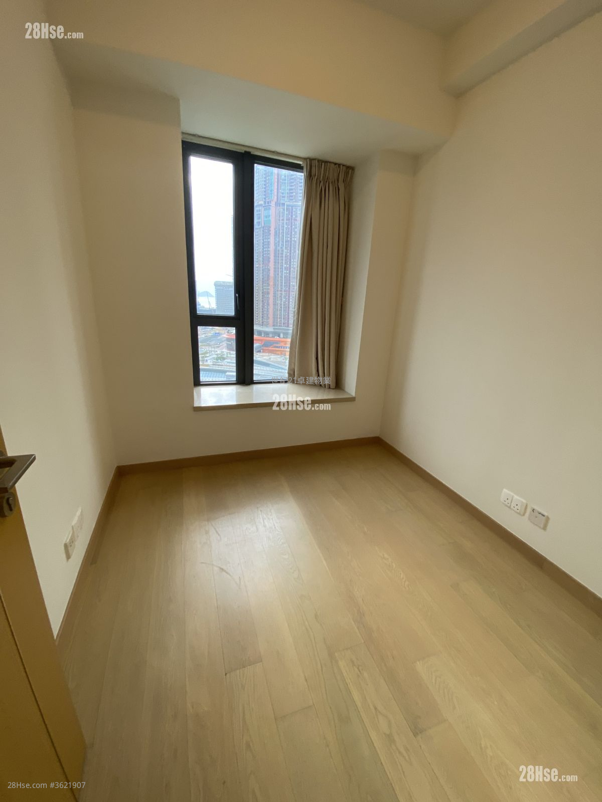 Grand Austin Rental 3 Bedrooms , 2 Bathrooms 931 ft² Grand Austin Rental 3 Bedrooms , 2 Bathrooms 931 ft²