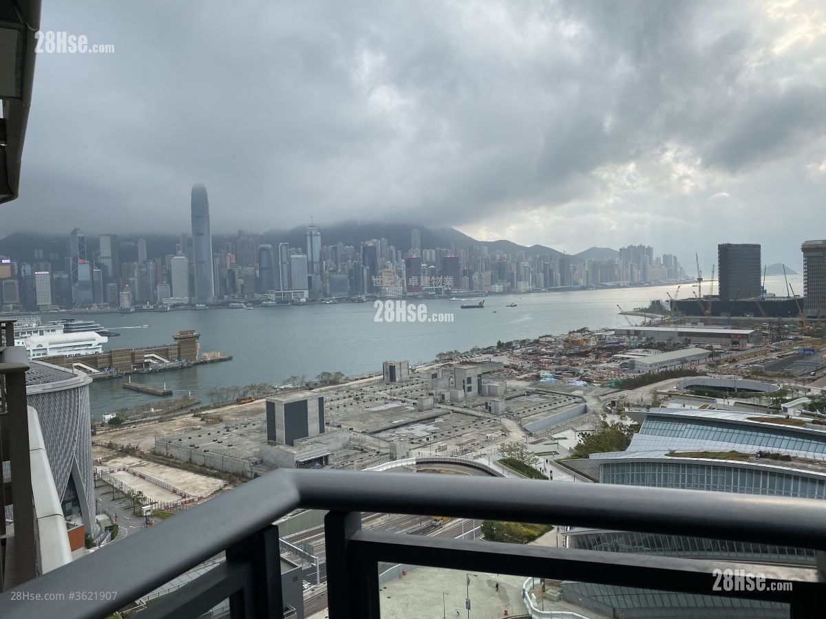 Grand Austin Rental 3 Bedrooms , 2 Bathrooms 931 ft² Grand Austin Rental 3 Bedrooms , 2 Bathrooms 931 ft²