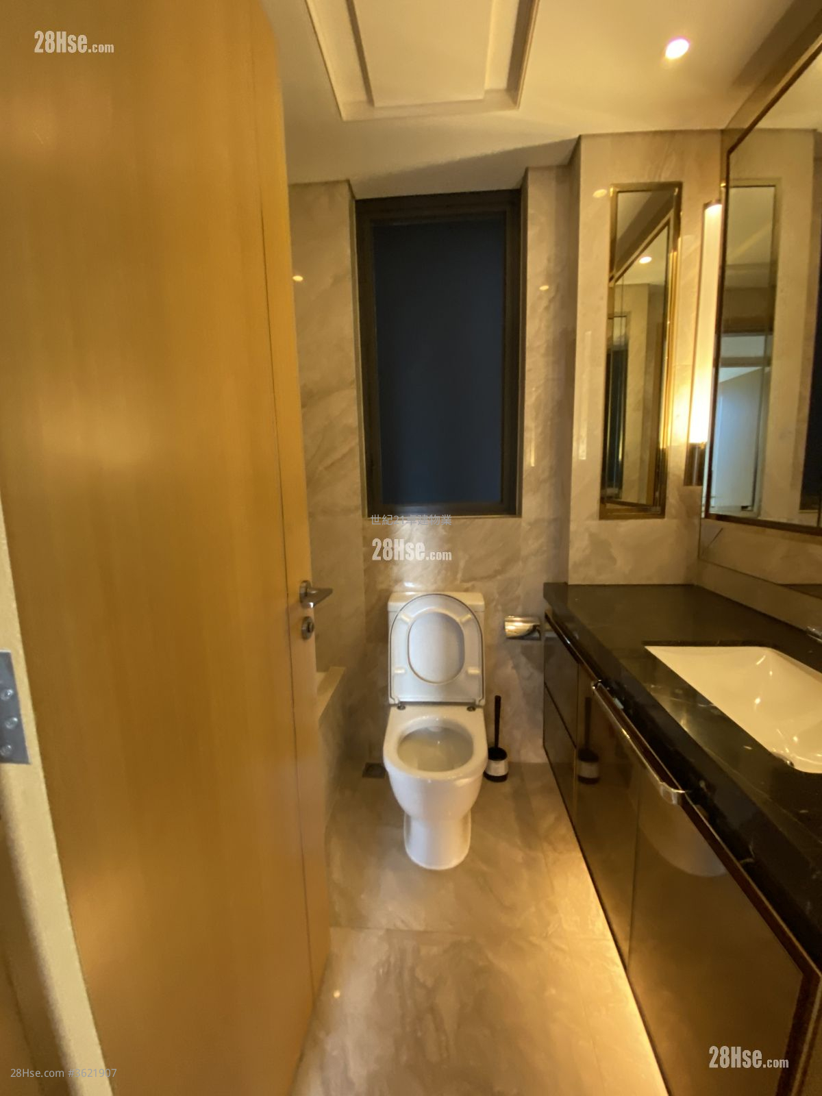 Grand Austin Rental 3 Bedrooms , 2 Bathrooms 931 ft² Grand Austin Rental 3 Bedrooms , 2 Bathrooms 931 ft²