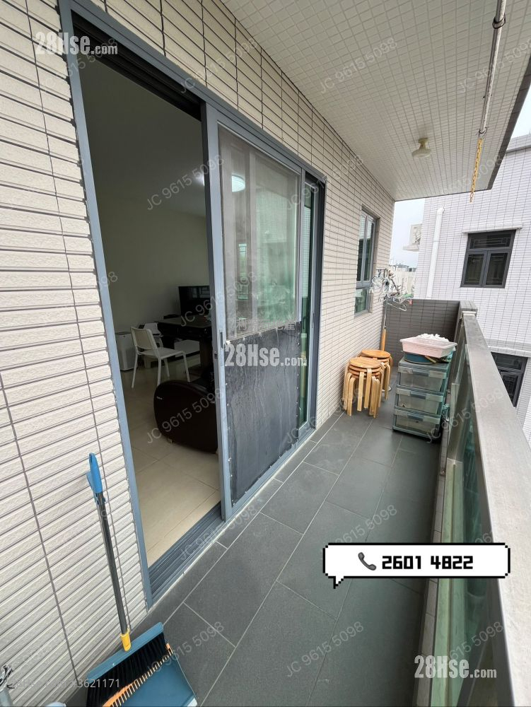 Village Rental 3 Bedrooms , 1 Bathroom 700 ft² Village Rental 3 Bedrooms , 1 Bathroom 700 ft²