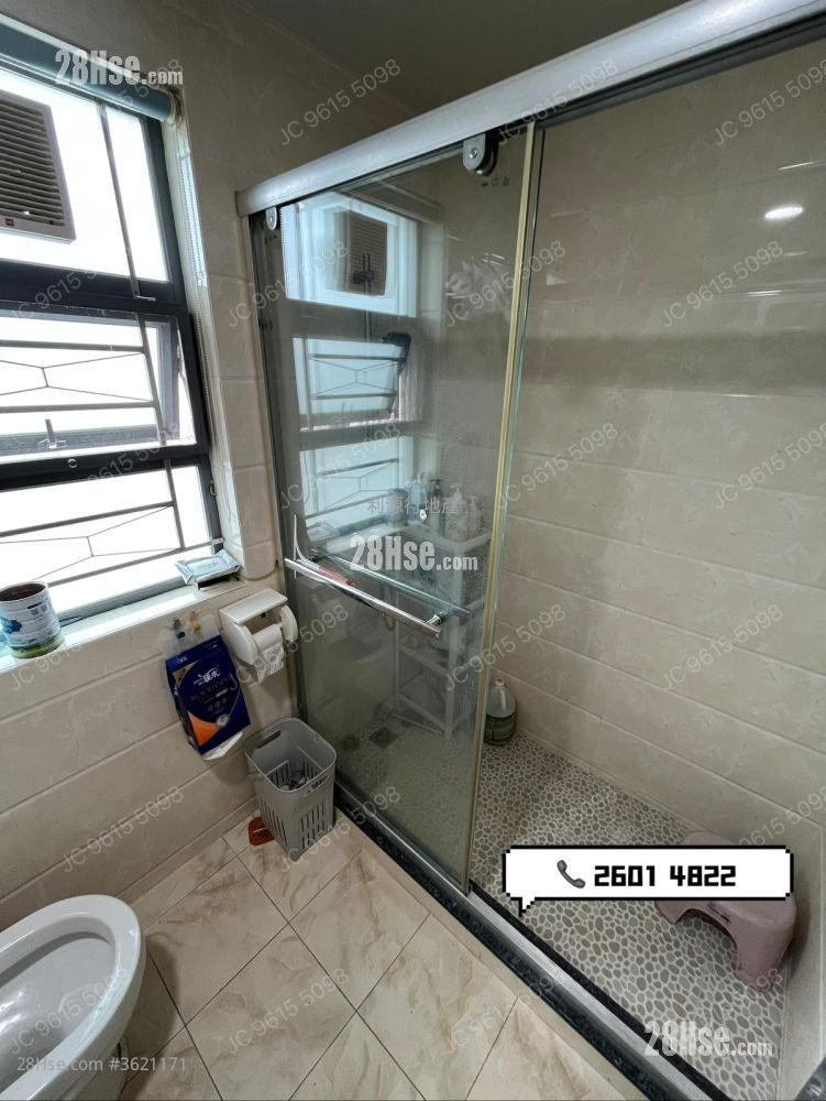 Village Rental 3 Bedrooms , 1 Bathroom 700 ft² Village Rental 3 Bedrooms , 1 Bathroom 700 ft²
