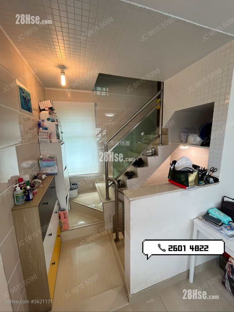 Village Rental 3 Bedrooms , 1 Bathroom 700 ft² Village Rental 3 Bedrooms , 1 Bathroom 700 ft²