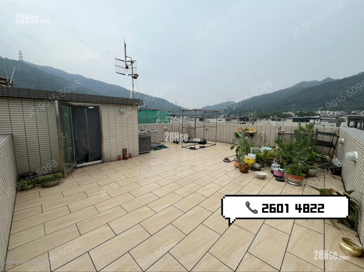 Village Rental 3 Bedrooms , 1 Bathroom 700 ft² Village Rental 3 Bedrooms , 1 Bathroom 700 ft²