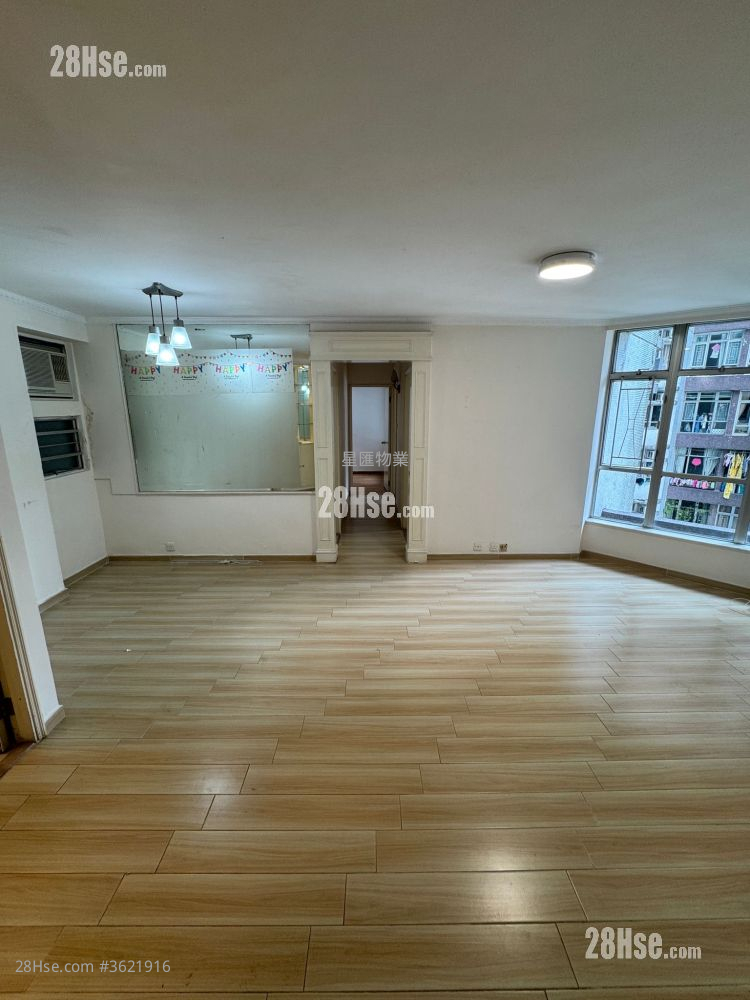 Whampoa Garden Sell 3 Bedrooms , 2 Bathrooms 680 ft² Whampoa Garden Sell 3 Bedrooms , 2 Bathrooms 680 ft²