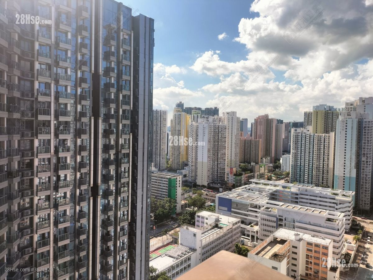 High One Grand Sell 3 Bedrooms , 1 Bathroom 515 ft² High One Grand Sell 3 Bedrooms , 1 Bathroom 515 ft²