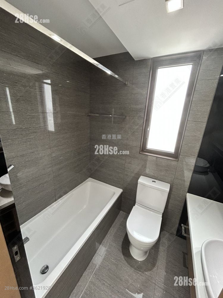 High One Grand Sell 3 Bedrooms , 1 Bathroom 515 ft² High One Grand Sell 3 Bedrooms , 1 Bathroom 515 ft²