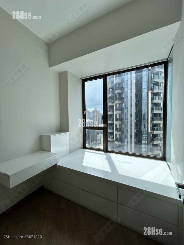 High One Grand Sell 3 Bedrooms , 1 Bathroom 515 ft² High One Grand Sell 3 Bedrooms , 1 Bathroom 515 ft²