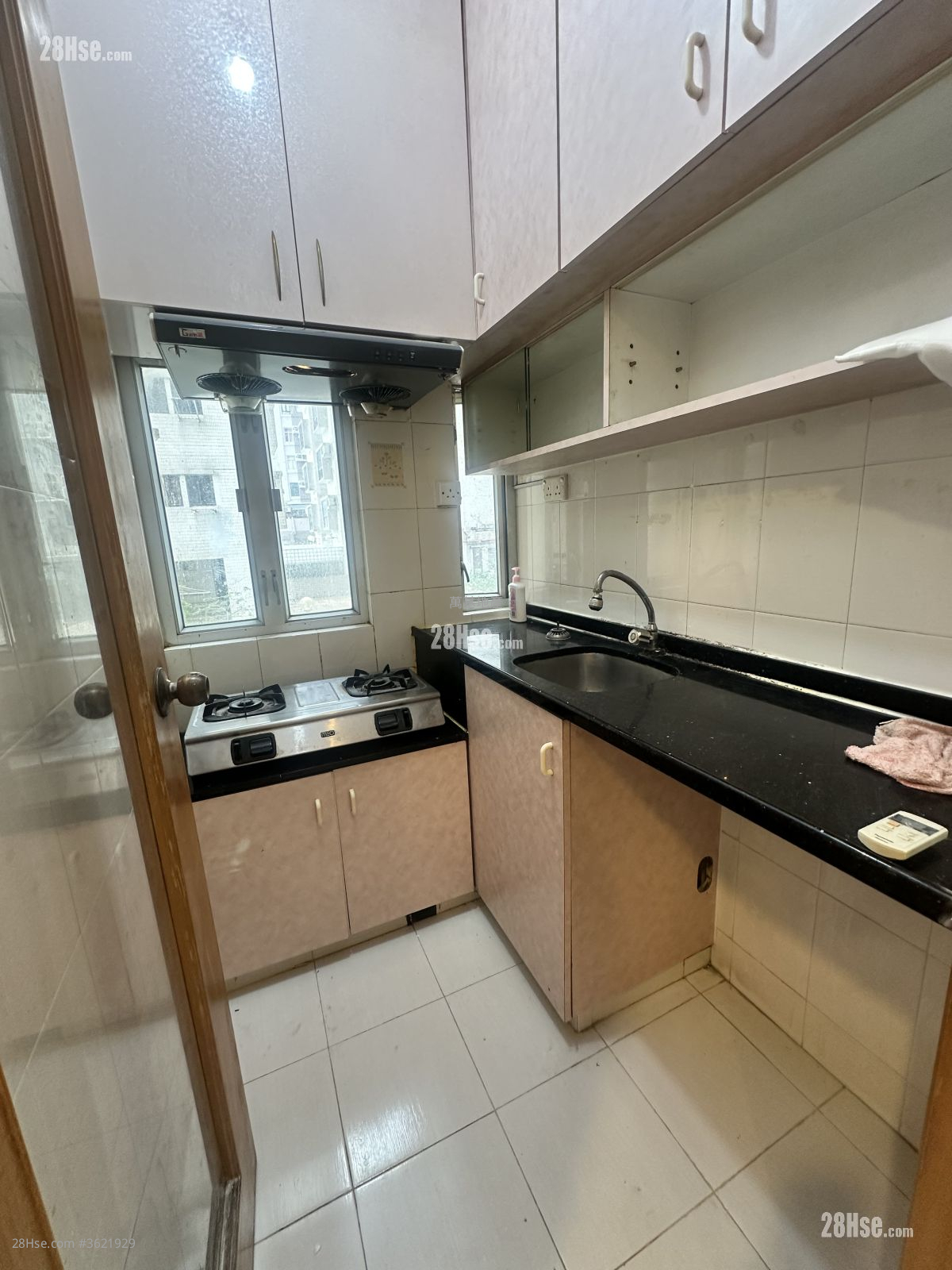 Nam Hung Mansion Sell 2 Bedrooms , 1 Bathroom 362 ft² Nam Hung Mansion Sell 2 Bedrooms , 1 Bathroom 362 ft²