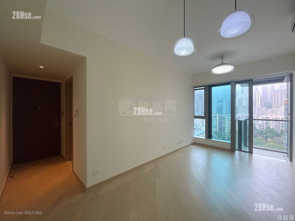 Grand Central Sell 2 Bedrooms 598 ft² Grand Central Sell 2 Bedrooms 598 ft²