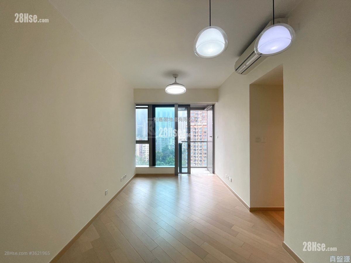 Grand Central Sell 2 Bedrooms 598 ft² Grand Central Sell 2 Bedrooms 598 ft²