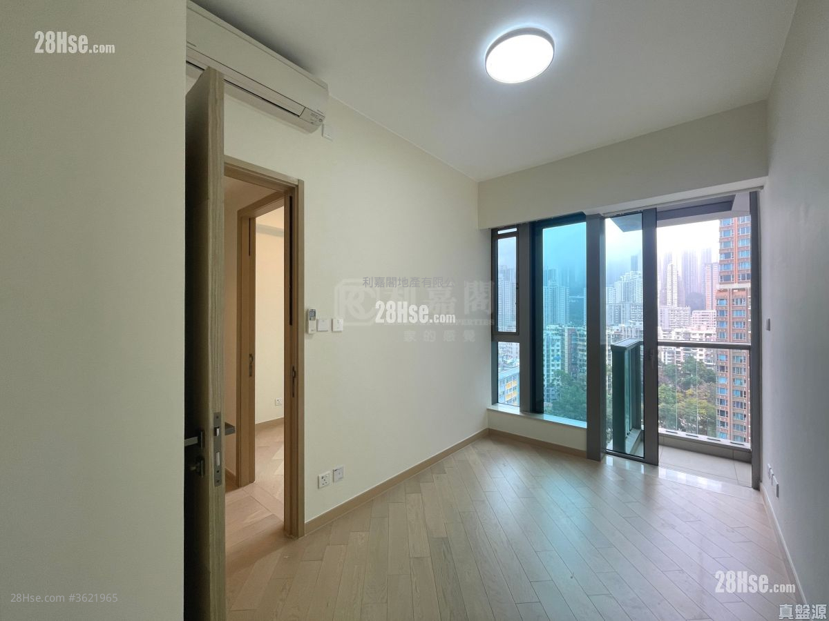 Grand Central Sell 2 Bedrooms 598 ft² Grand Central Sell 2 Bedrooms 598 ft²