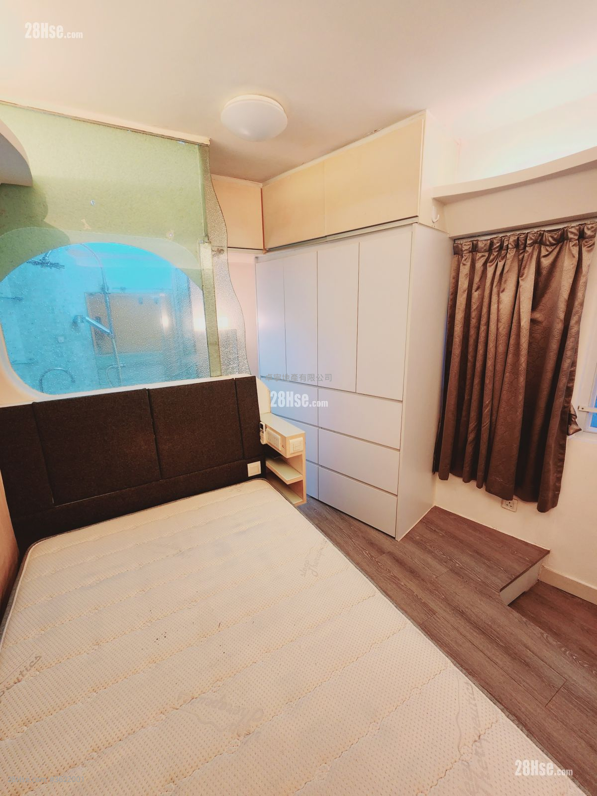 單幢樓房 租盤 140 平方呎 單幢樓房 租盤 140 平方呎