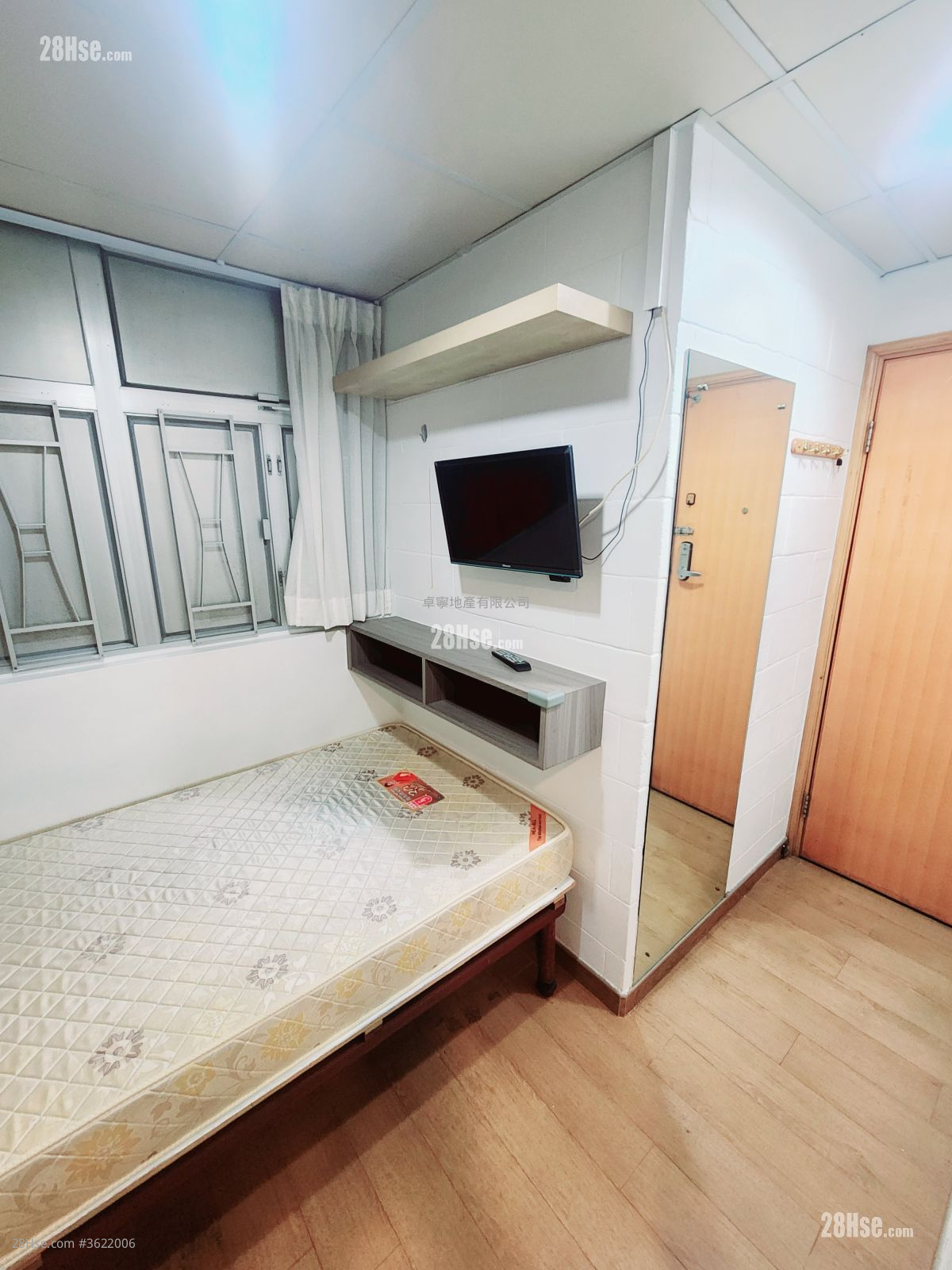 Apartment Rental 120 ft² Apartment Rental 120 ft²