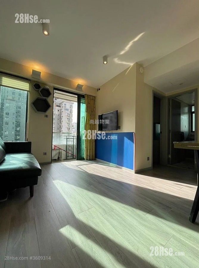 Elite Court Rental 2 Bedrooms , 2 Bathrooms 527 ft²