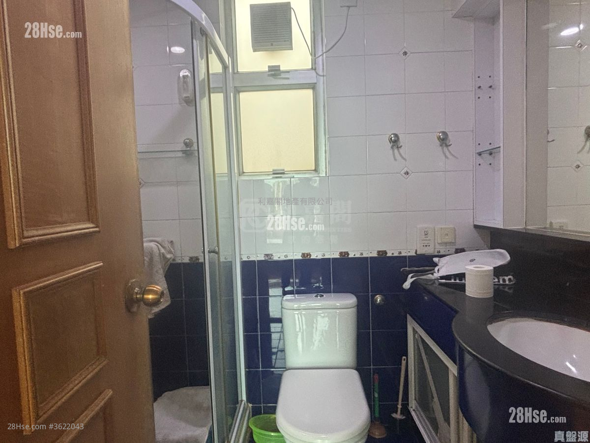 Harbour Heights Sell 2 Bedrooms , 1 Bathroom 616 ft² Harbour Heights Sell 2 Bedrooms , 1 Bathroom 616 ft²