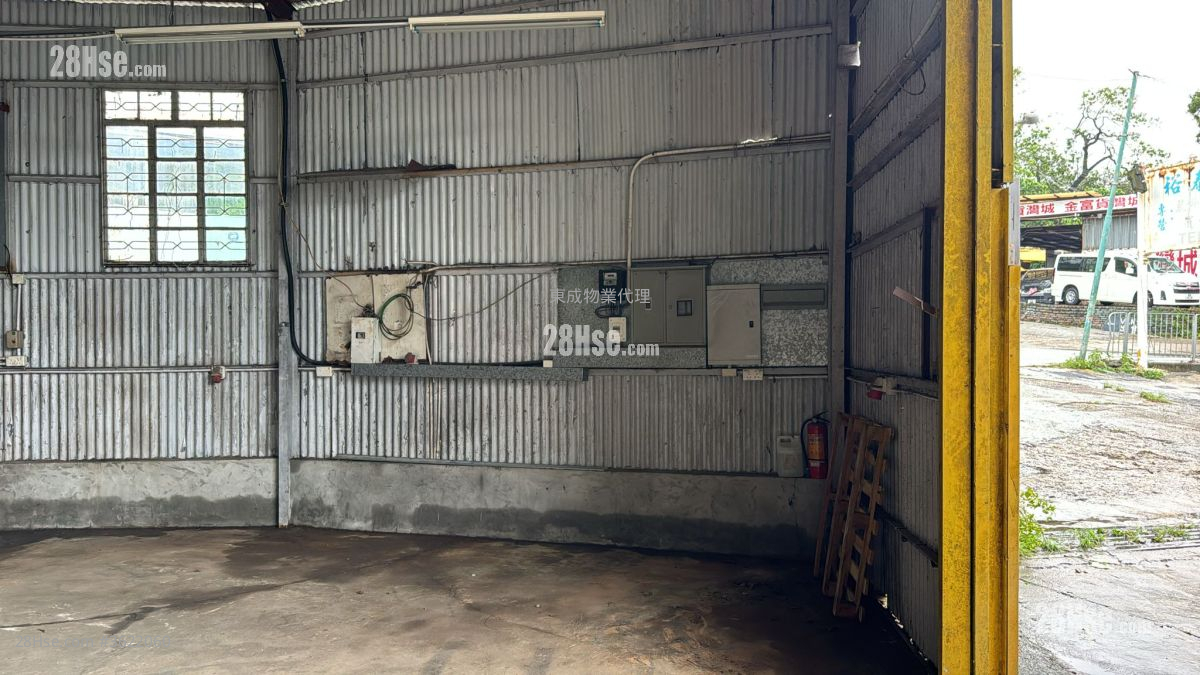 Land Rental 6,500 ft² Land Rental 6,500 ft²