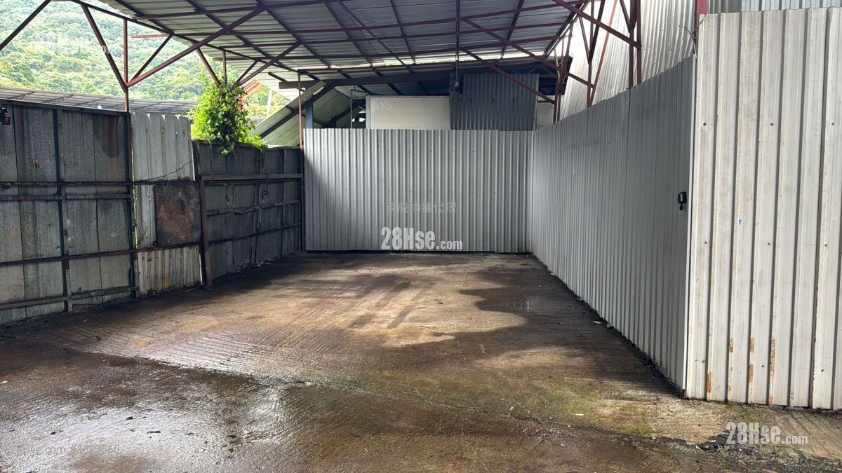Land Rental 6,500 ft² Land Rental 6,500 ft²