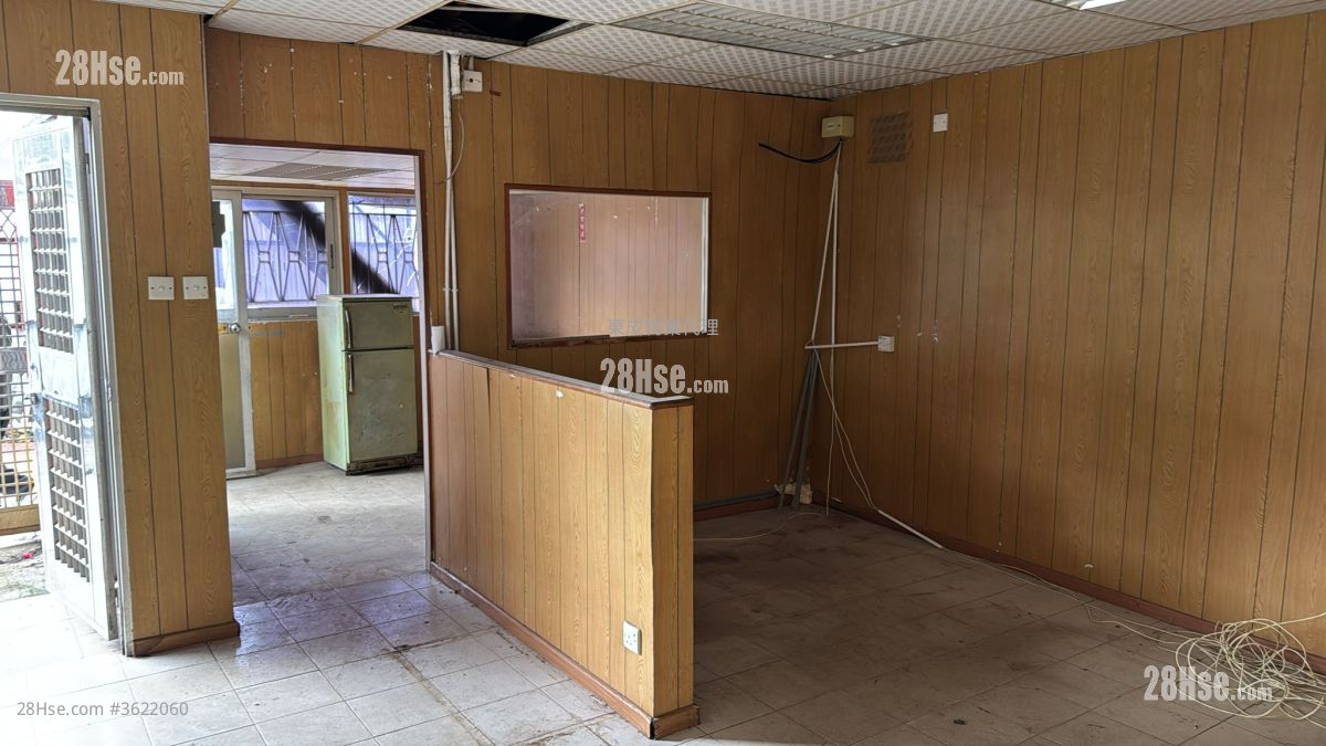 Land Rental 6,500 ft² Land Rental 6,500 ft²