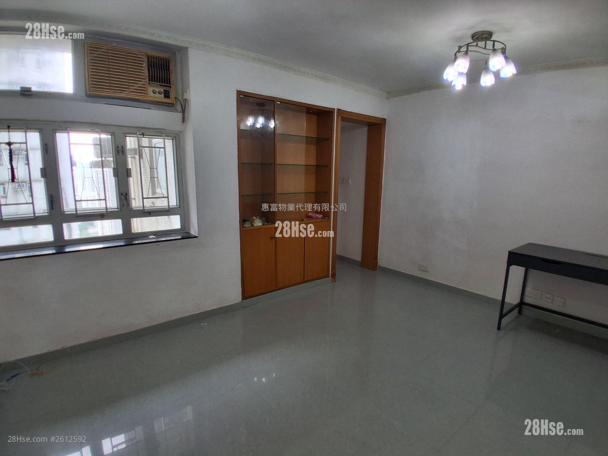 Tsui Chuk Garden Sell 2 Bedrooms , 1 Bathroom 484 ft²