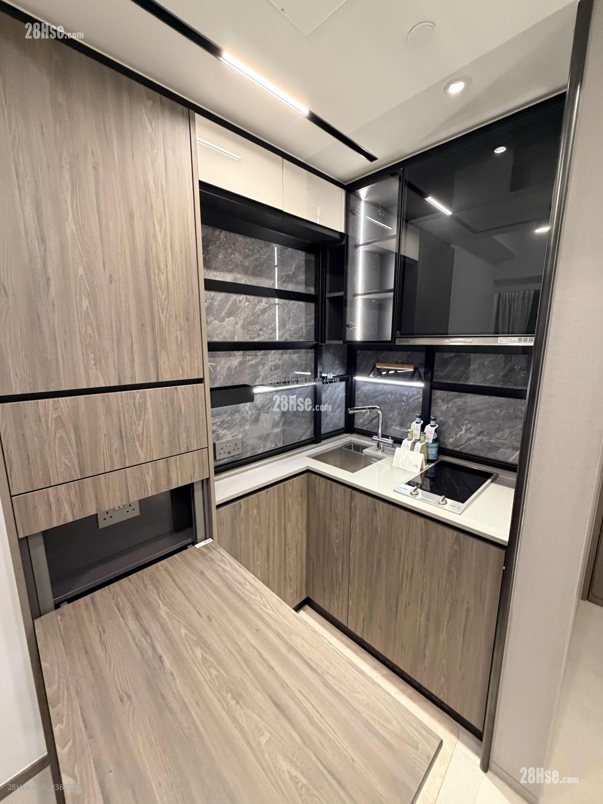 Cullinan Sky Rental 1 Bedroom , 1 Bathroom 296 ft² Cullinan Sky Rental 1 Bedroom , 1 Bathroom 296 ft²