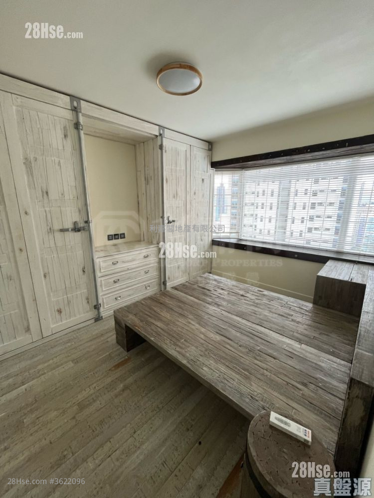 Hill Lodge Rental 2 Bedrooms , 2 Bathrooms 1,013 ft² Hill Lodge Rental 2 Bedrooms , 2 Bathrooms 1,013 ft²