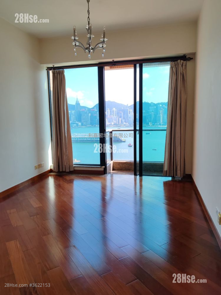 The Arch Rental 3 Bedrooms , 3 Bathrooms 841 ft²