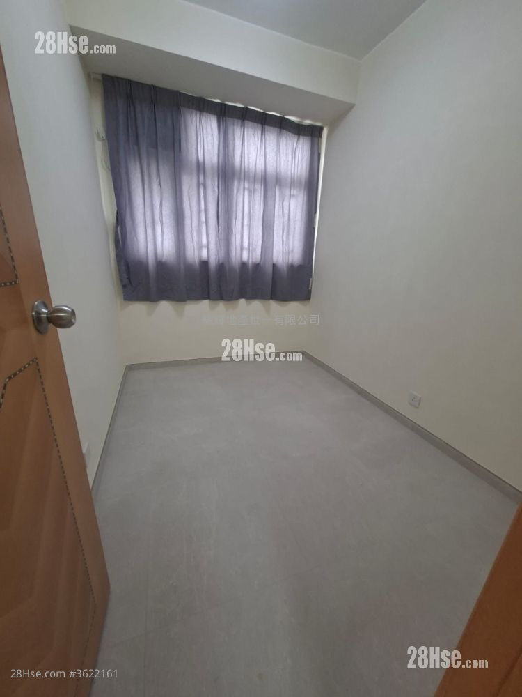 利興大樓 租盤 3 房 , 1 浴室 598 平方呎 利興大樓 租盤 3 房 , 1 浴室 598 平方呎