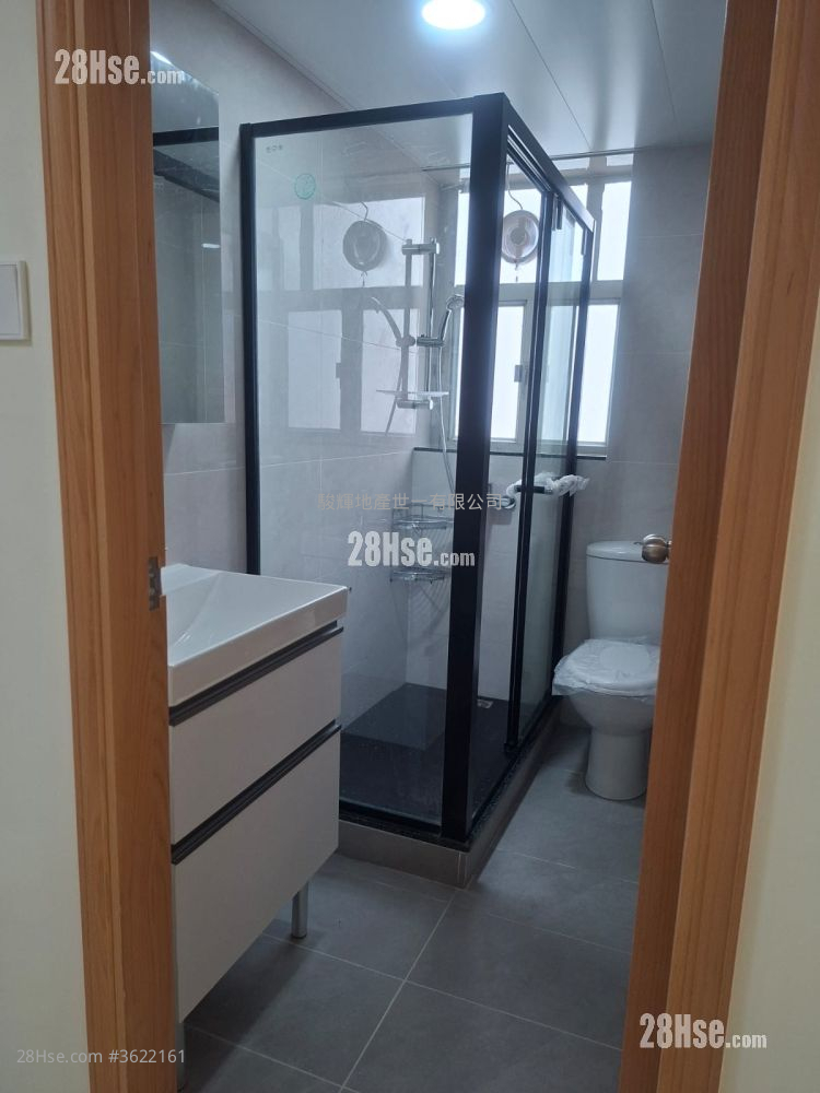 利興大樓 租盤 3 房 , 1 浴室 598 平方呎 利興大樓 租盤 3 房 , 1 浴室 598 平方呎