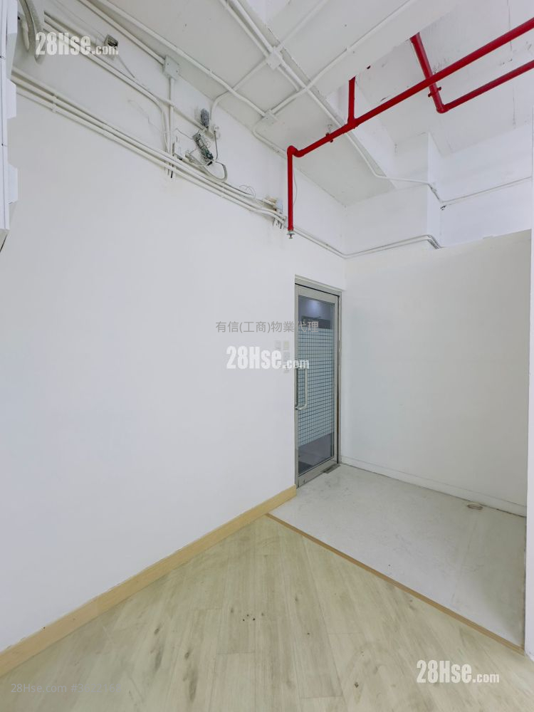 陸佰中心 租盤 1 房 , 1 廁所 陸佰中心 租盤 1 房 , 1 廁所