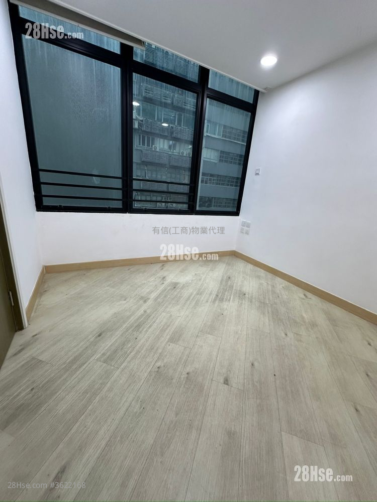 陸佰中心 租盤 1 房 , 1 廁所 陸佰中心 租盤 1 房 , 1 廁所