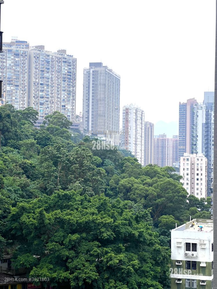 Fleur Pavilia Sell 3 Bedrooms , 2 Bathrooms 783 ft²