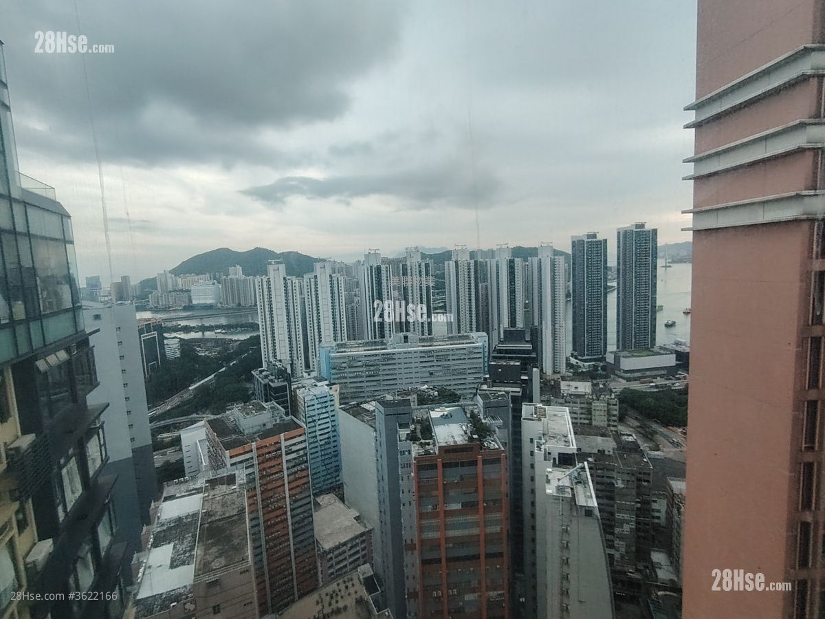 立坊 售盤 2 浴室 1,008 平方呎 立坊 售盤 2 浴室 1,008 平方呎