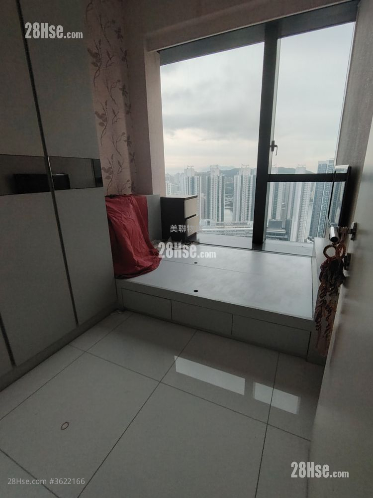 立坊 售盤 2 浴室 1,008 平方呎 立坊 售盤 2 浴室 1,008 平方呎