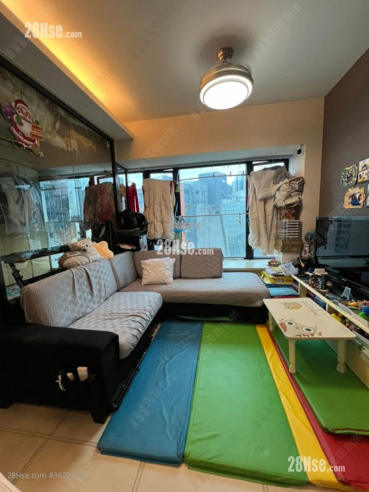 Chelsea Court Sell 2 Bedrooms , 1 Bathroom 464 ft² Chelsea Court Sell 2 Bedrooms , 1 Bathroom 464 ft²