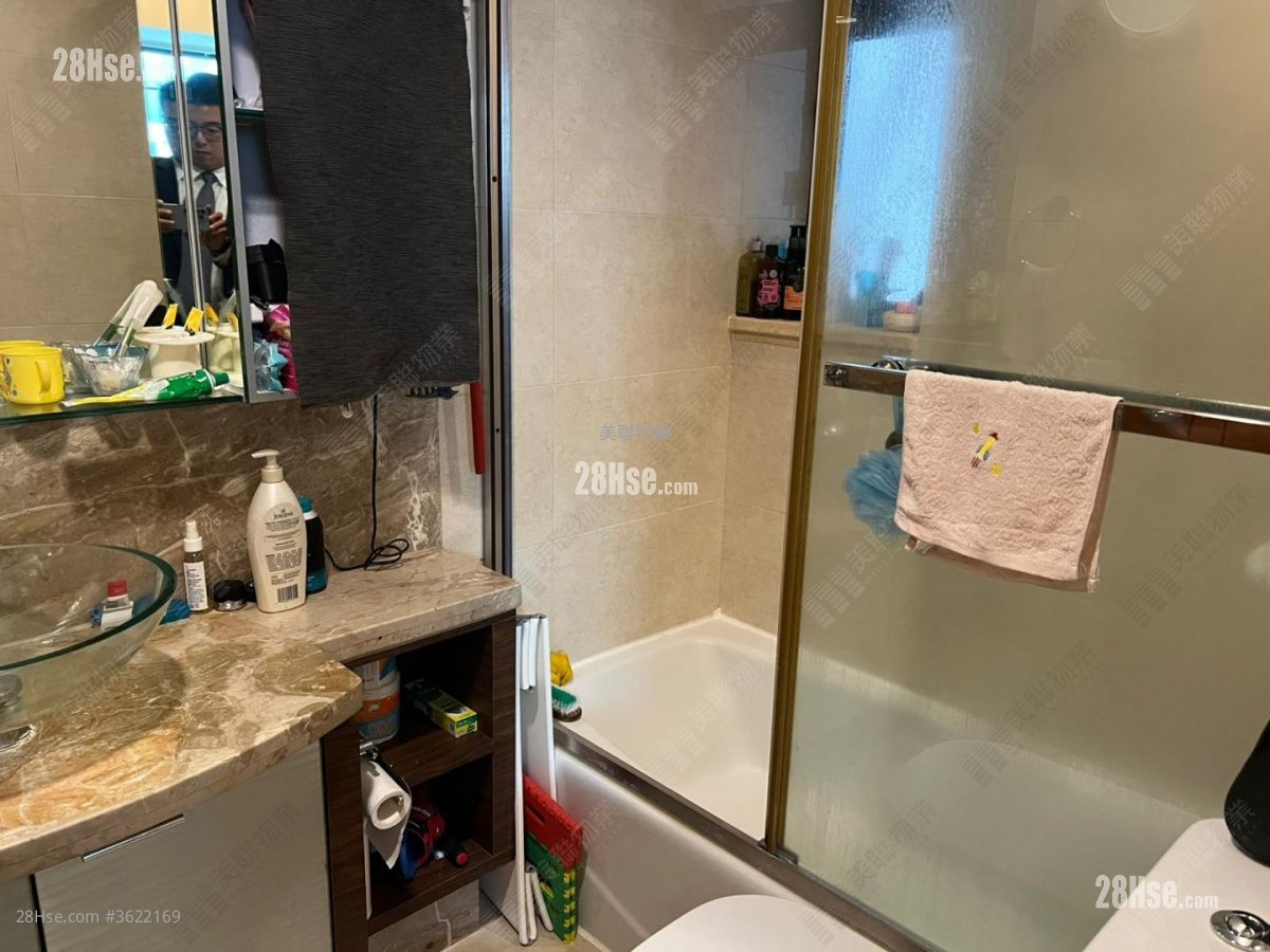 Chelsea Court Sell 2 Bedrooms , 1 Bathroom 464 ft² Chelsea Court Sell 2 Bedrooms , 1 Bathroom 464 ft²