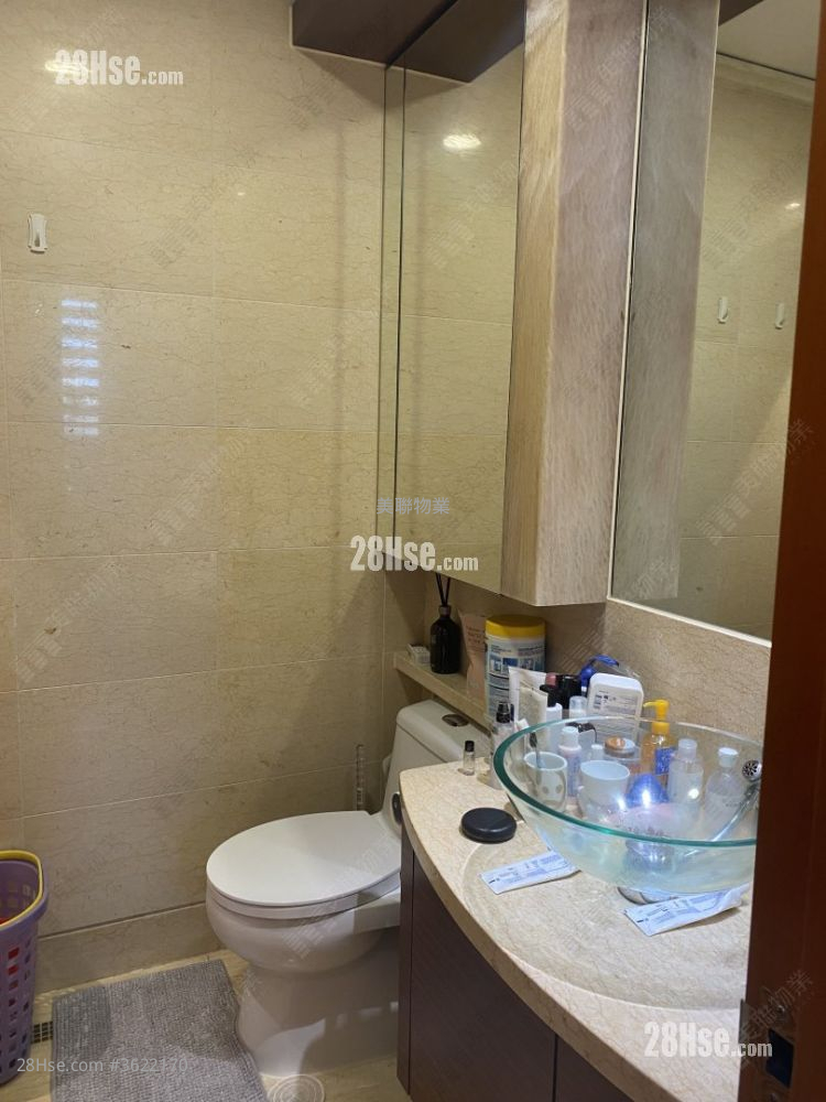 Chelsea Court Sell 3 Bedrooms , 2 Bathrooms 893 ft² Chelsea Court Sell 3 Bedrooms , 2 Bathrooms 893 ft²