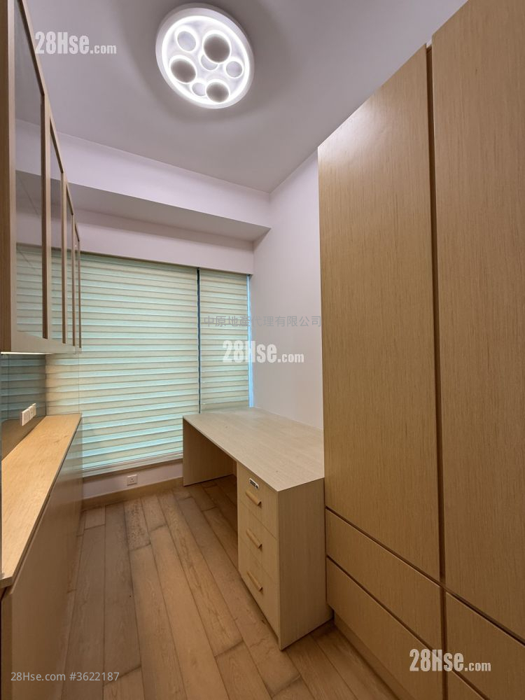 Capri 售盤 4 房 , 3 浴室 1,987 平方呎 Capri 售盤 4 房 , 3 浴室 1,987 平方呎