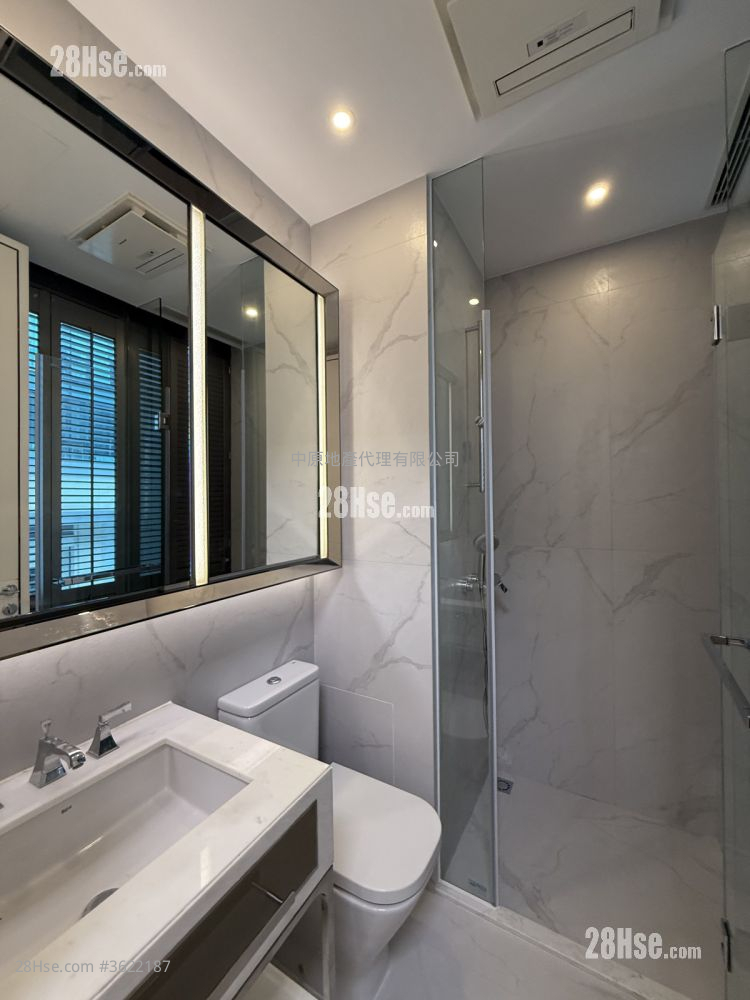 Capri 售盤 4 房 , 3 浴室 1,987 平方呎 Capri 售盤 4 房 , 3 浴室 1,987 平方呎