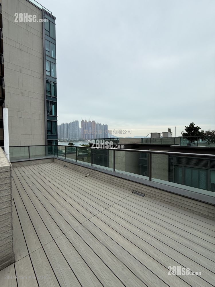 Capri 售盤 4 房 , 3 浴室 1,987 平方呎 Capri 售盤 4 房 , 3 浴室 1,987 平方呎