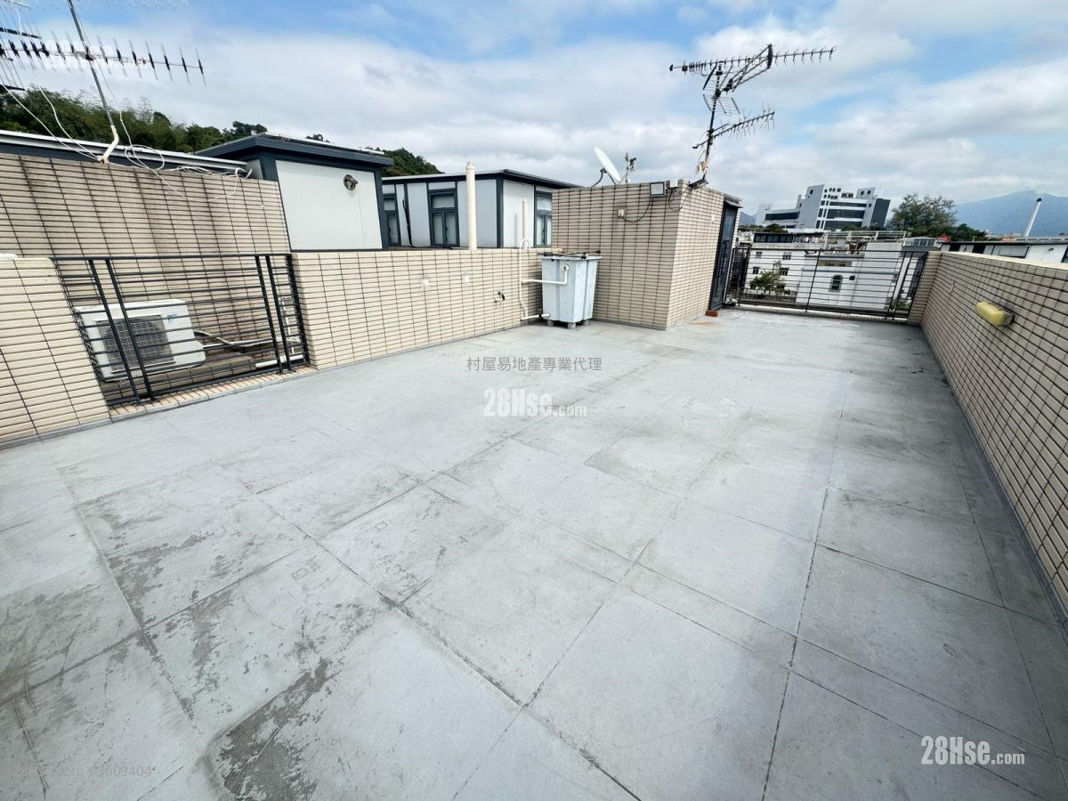 村屋 租盤 3 房 , 1 浴室 1,400 平方呎 村屋 租盤 3 房 , 1 浴室 1,400 平方呎