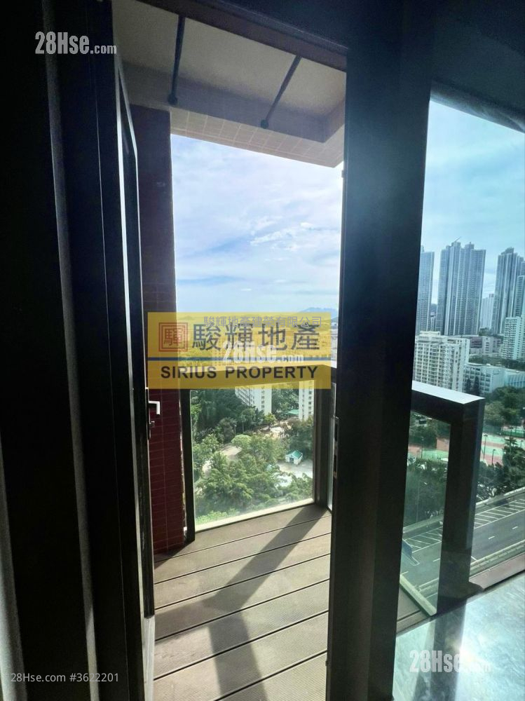 Harbour Park Sell Studio , 1 Bathroom 205 ft² Harbour Park Sell Studio , 1 Bathroom 205 ft²