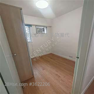 Charming Garden Rental 3 Bedrooms , 2 Bathrooms 592 ft² Charming Garden Rental 3 Bedrooms , 2 Bathrooms 592 ft²