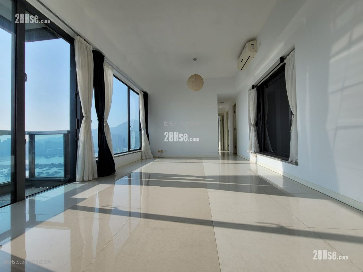 Crown By The Sea Rental 4 Bedrooms , 3 Bathrooms 1,124 ft²